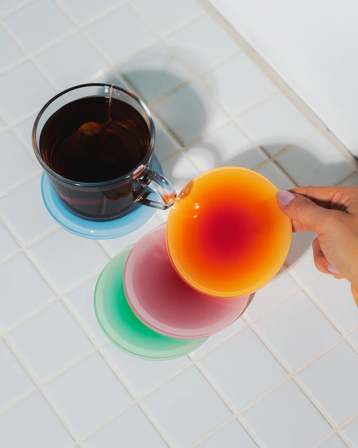 Close-up of acrylic table ombre coaster – smooth, high-shine surface and durable, heat-resistant material