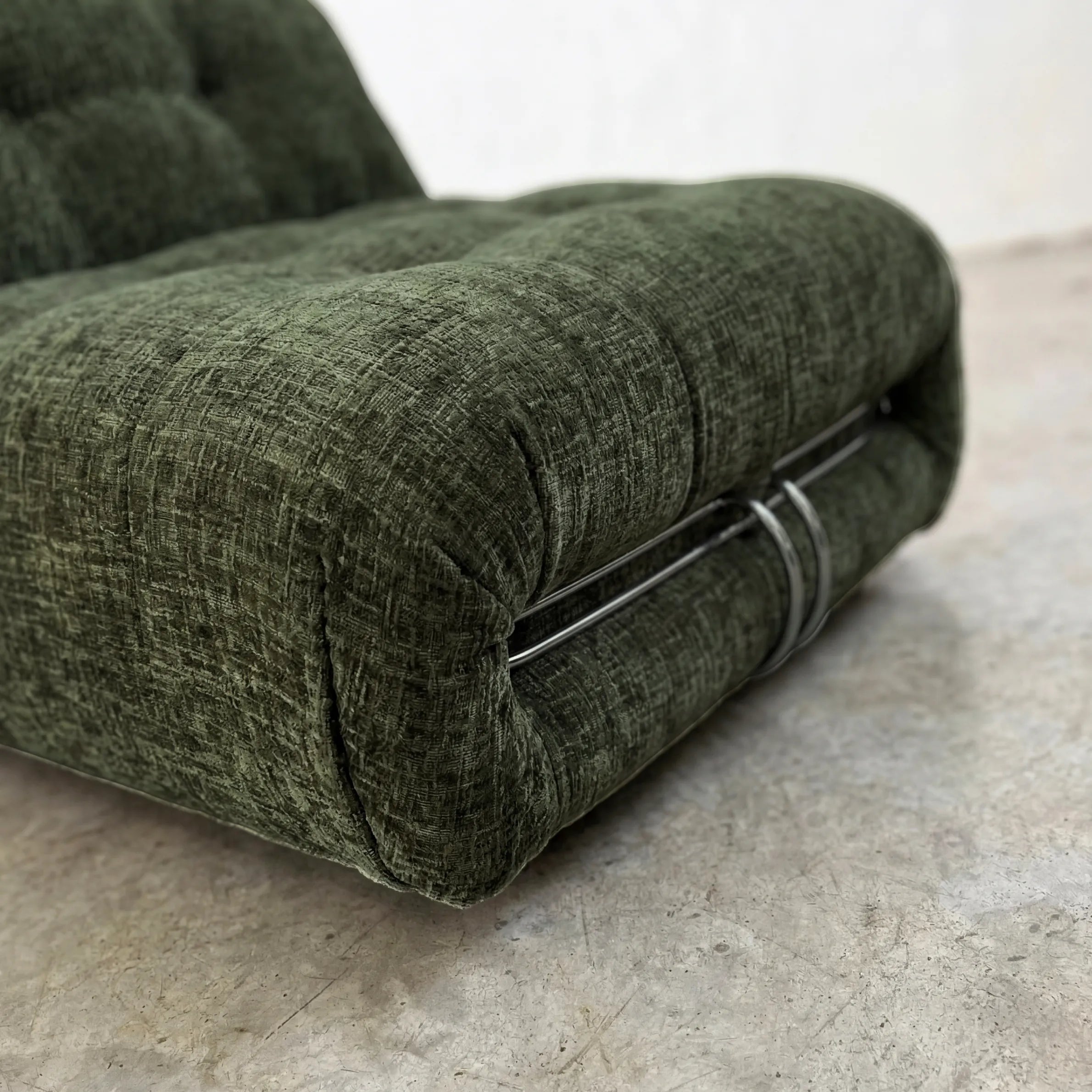 soriana chair dupe in green chenille close-up of textured upholstery