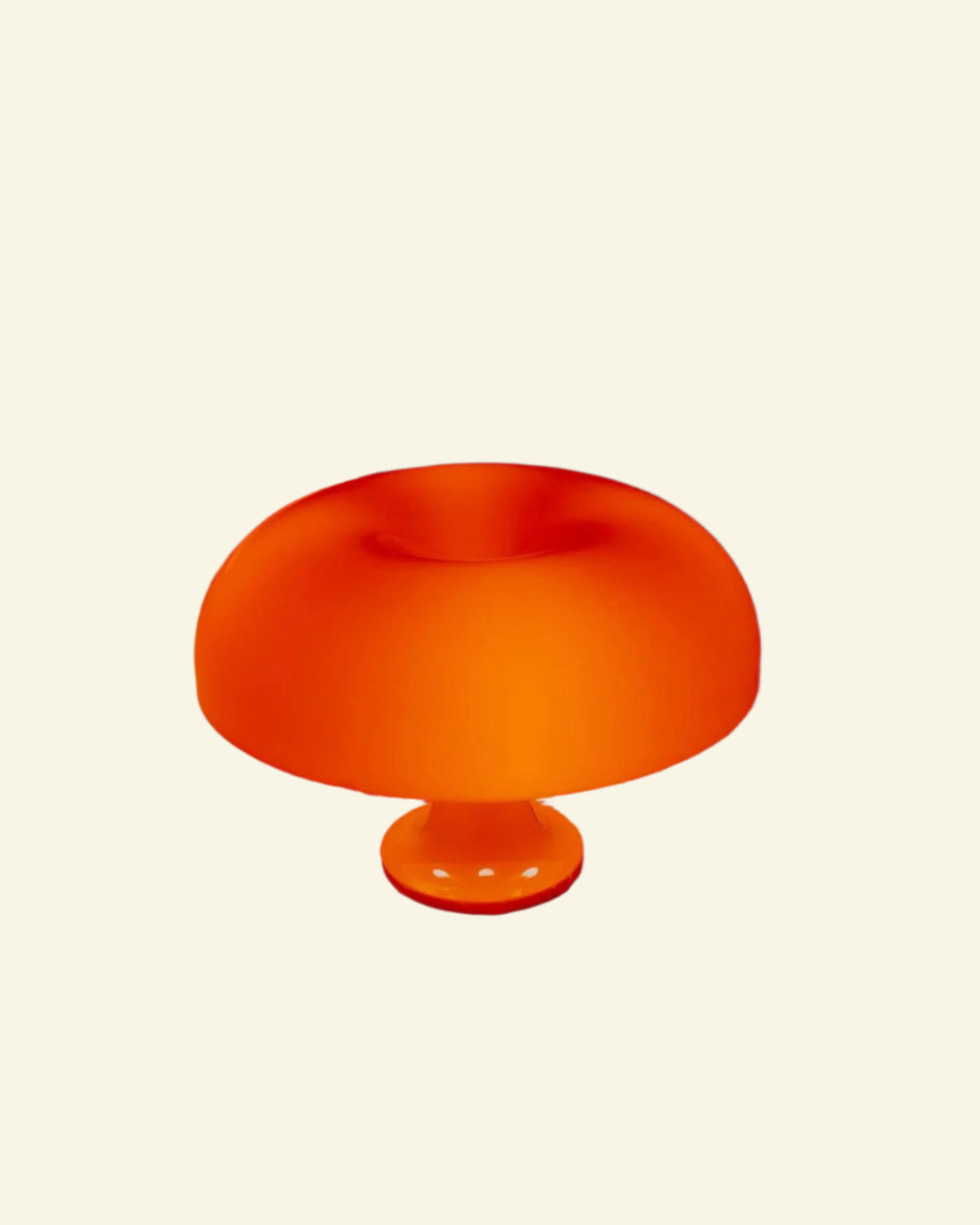 Nesso replica table lamp in bold orange, mushroom-shaped design inspired by Artemide, retro-style lighting for modern interiors.