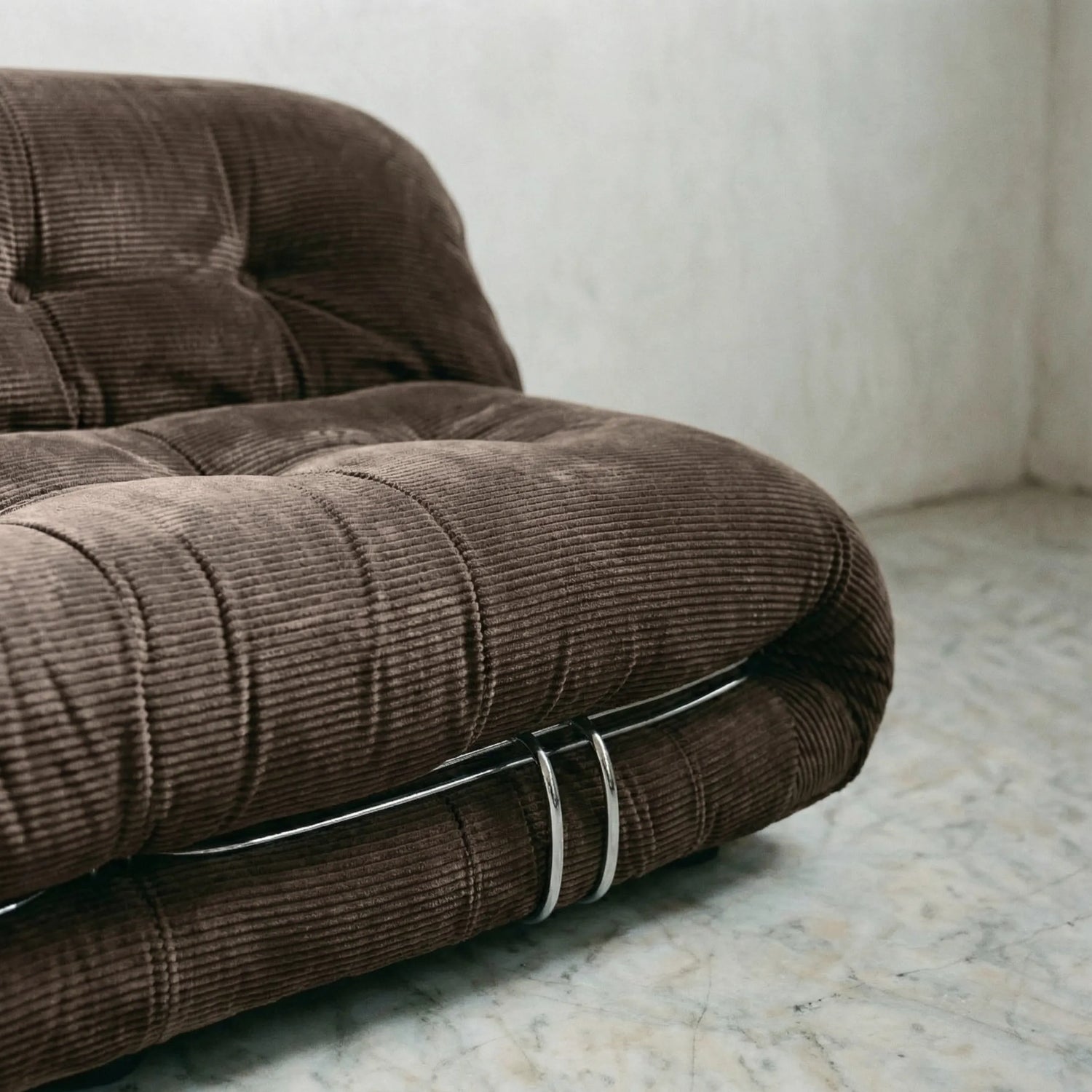 soriana sofa 3-seater dupe in brown corduroy close-up of textured upholstery