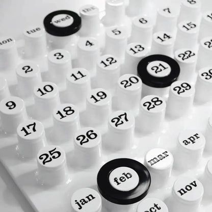 White Perpetual Ring-a-Date Calendar in Italian design in white